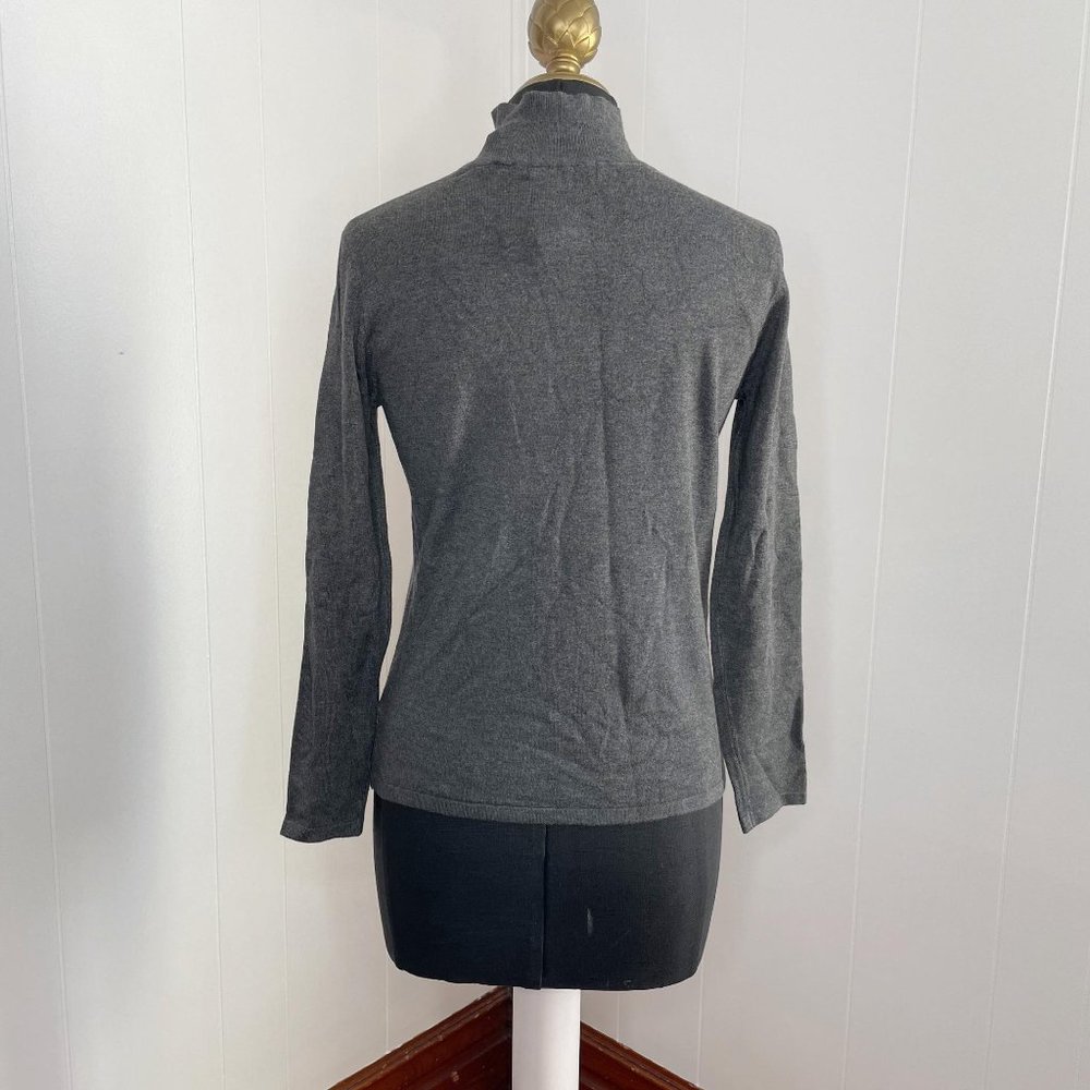 NEW T Tahari Gray Essential Mock Neck Sweater Size Small - Picture 5 of 10